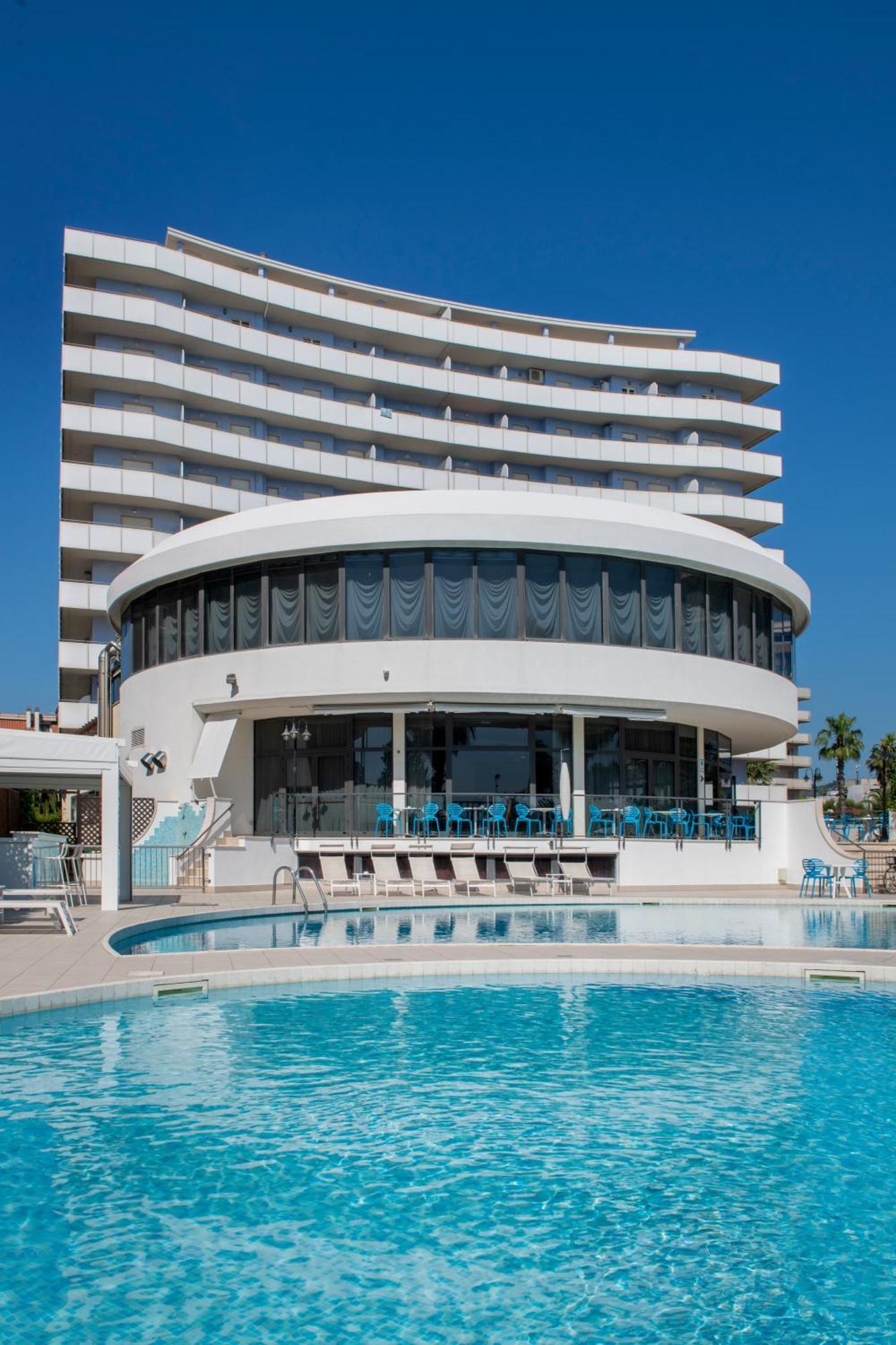 International Hotel & Suite San Benedetto del Tronto Exterior photo